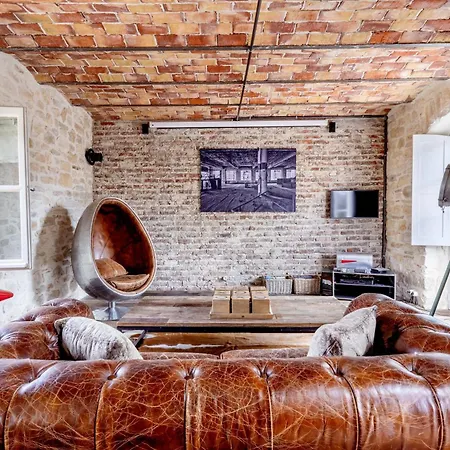 Ferienhaus Secret D'uzes - Inspires A Aubussargues