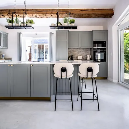 Ferienhaus Secret D'uzes - Inspires A *